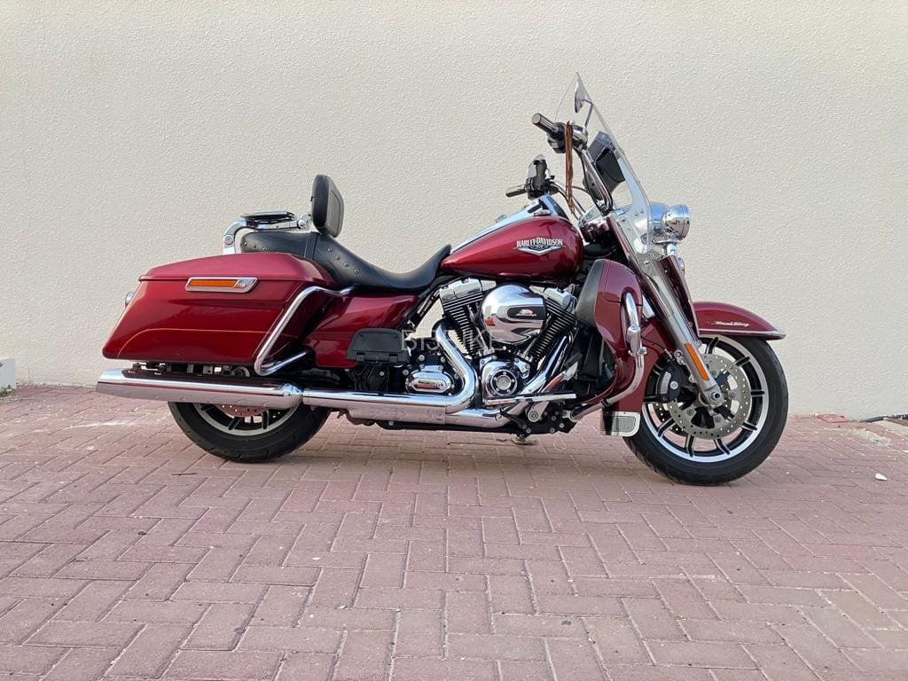 Harley Davidson road king FLHR