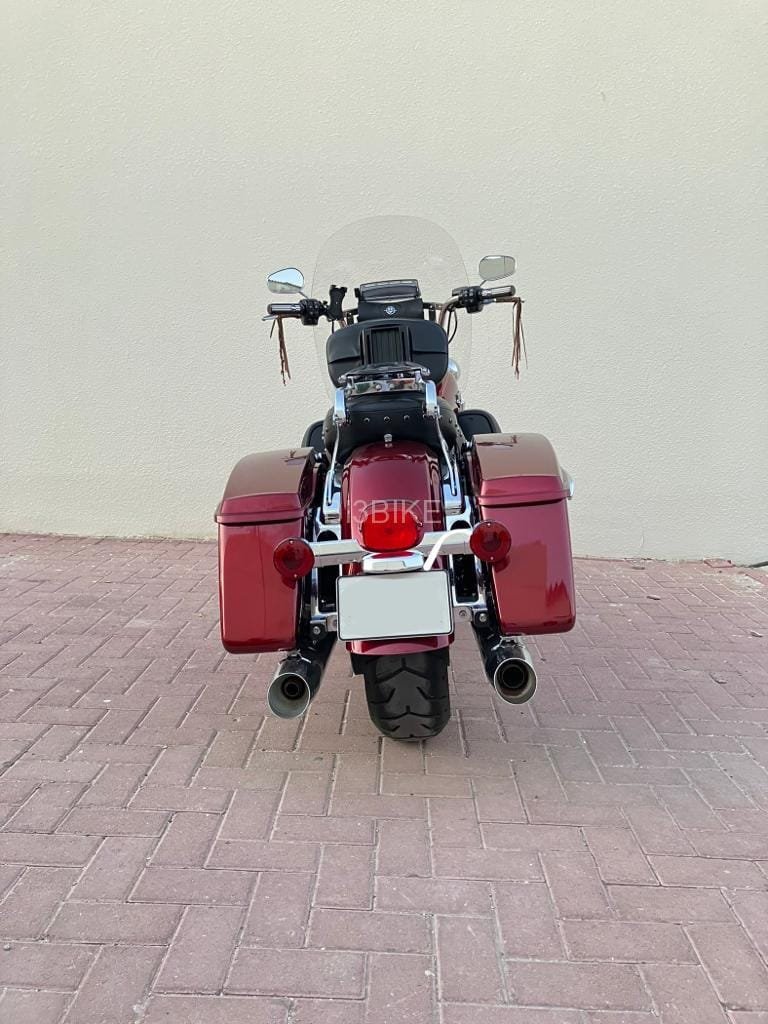 Harley Davidson road king FLHR