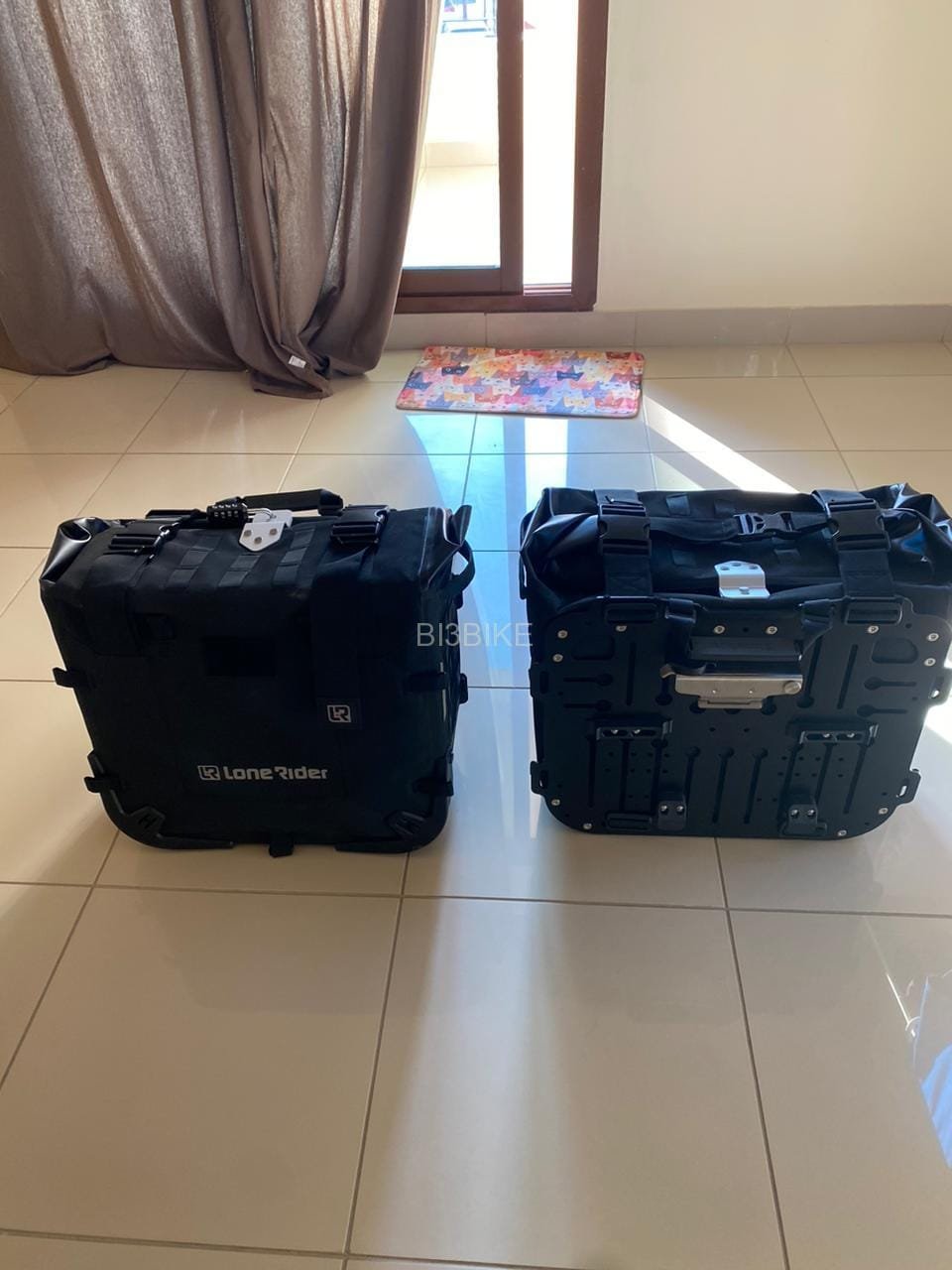 Lone ride side panniers 31/38L