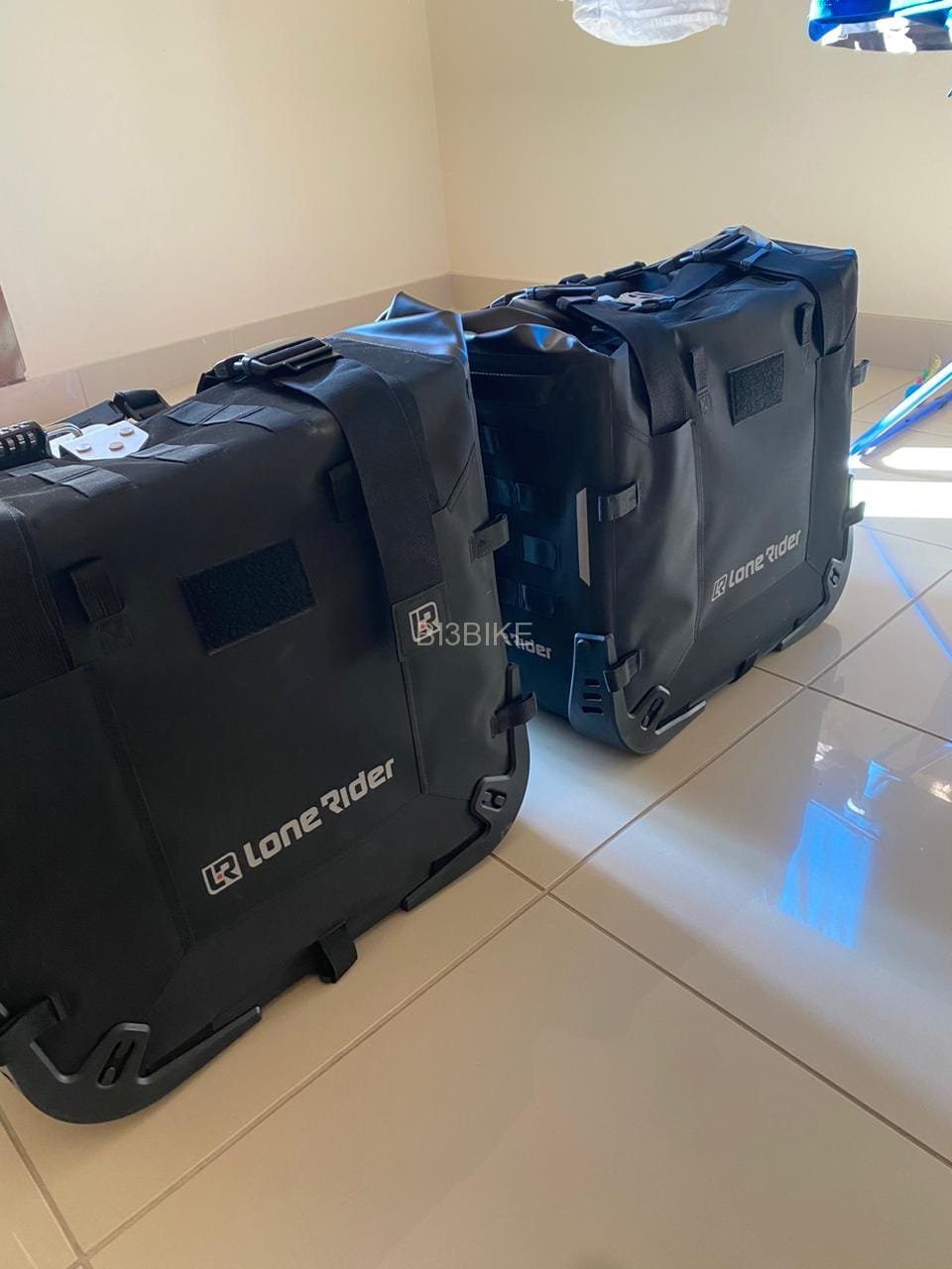 Lone ride side panniers 31/38L