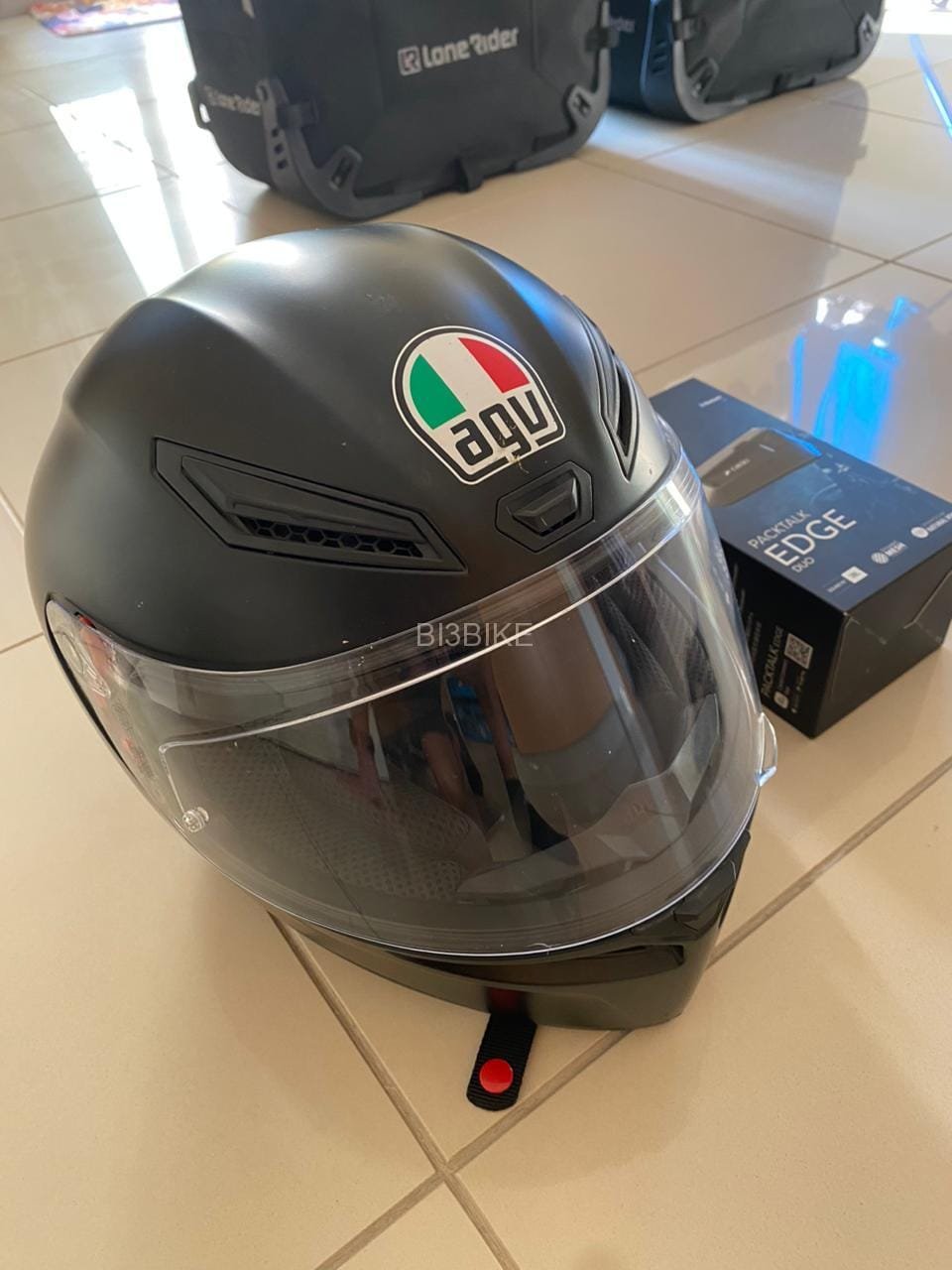 AGV K1S size M with cardo packtalk