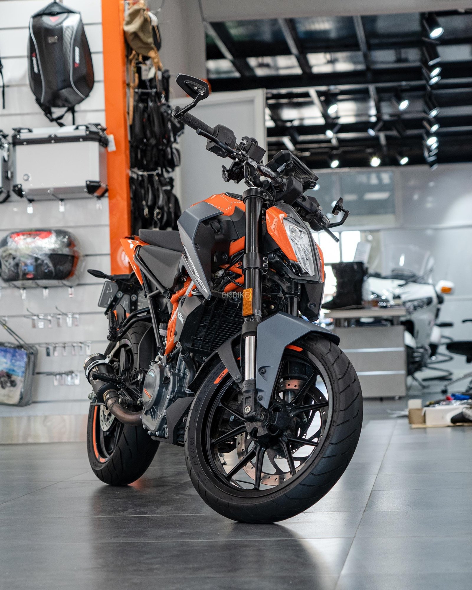 KTM Duke