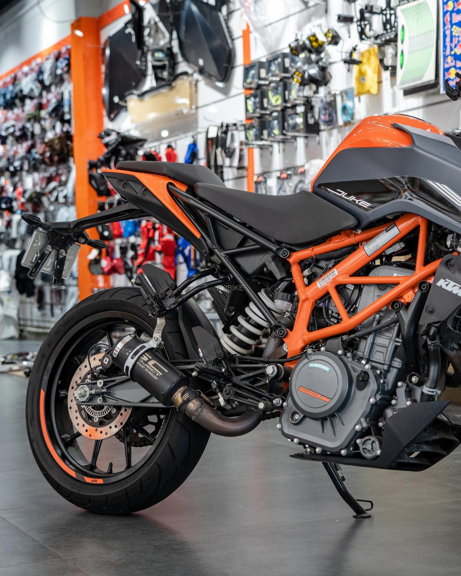 KTM Duke