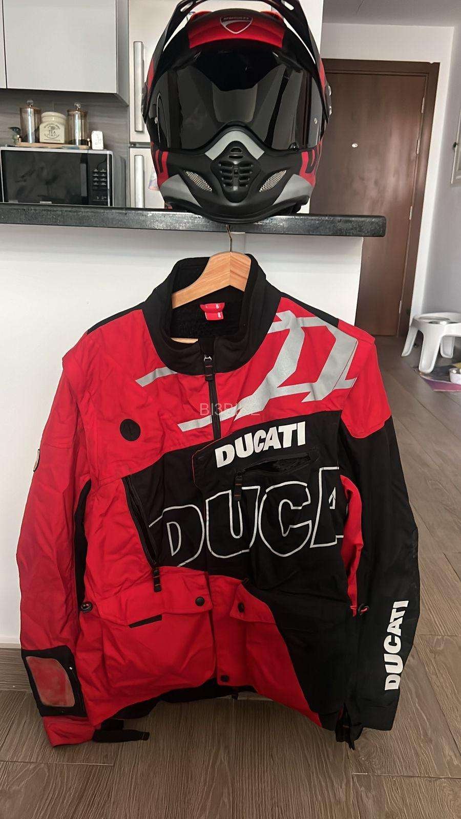 Jacket Ducati and AGV helmet XL