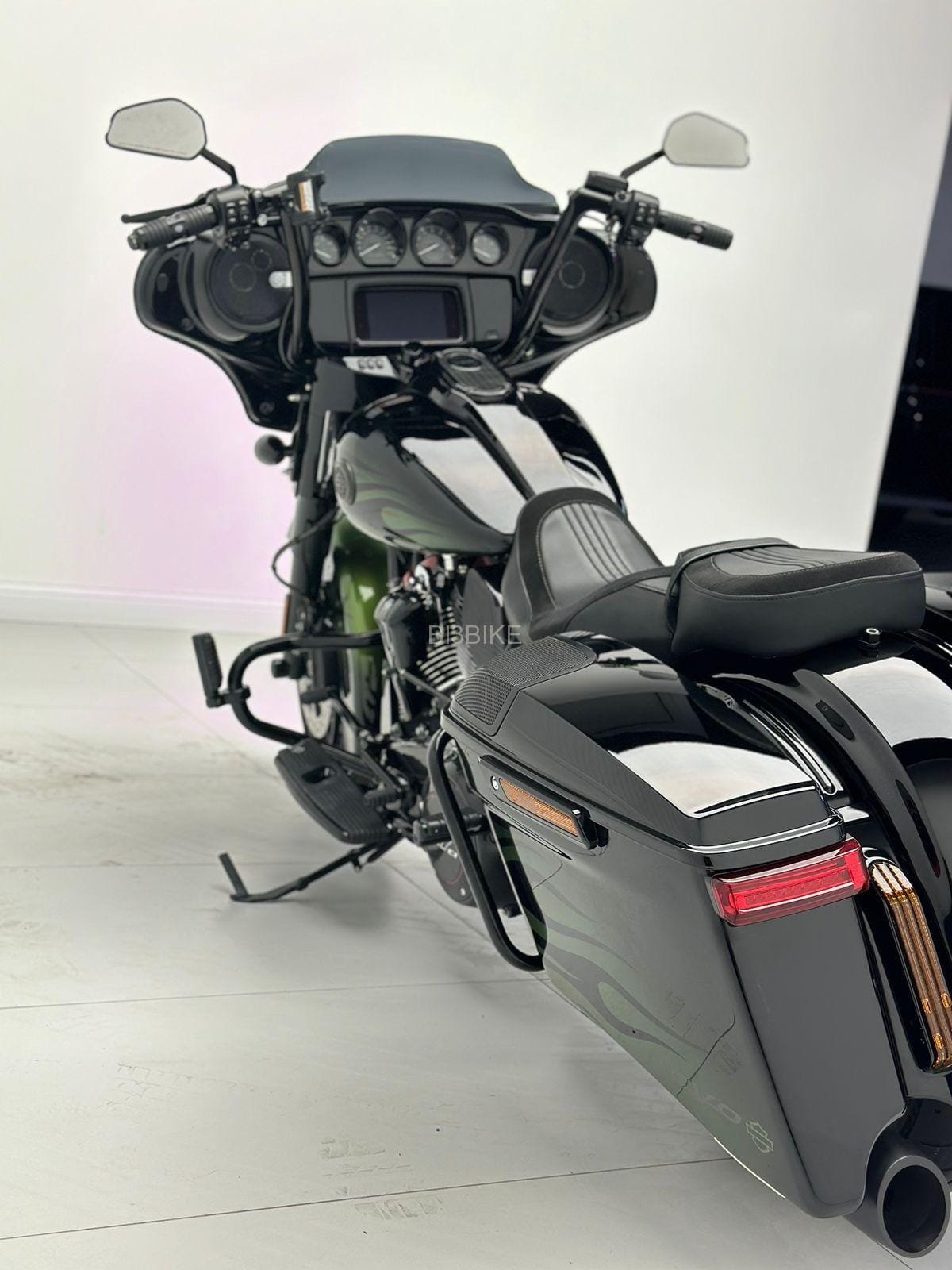 Harley Davidson CVO street glide