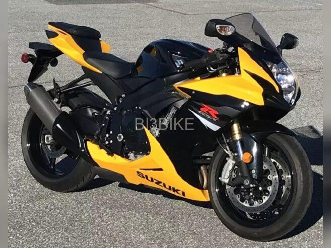 2017 SUZUKI GSXR