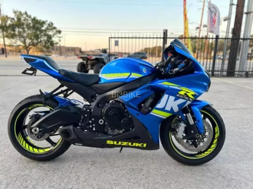 2017 SUZUKI GSXR