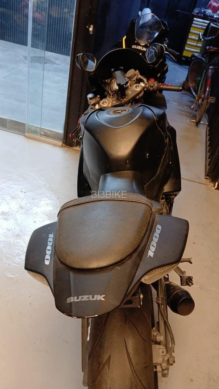 Suzuki GSXR 1000 K8