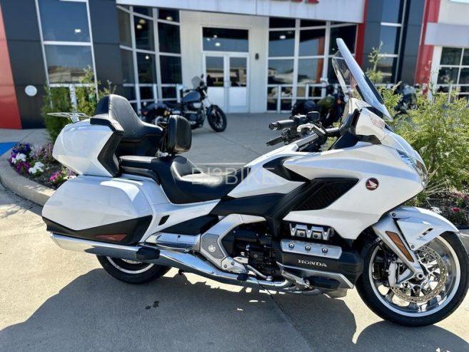 2018 Honda® Gold Wing Tour Pearl White