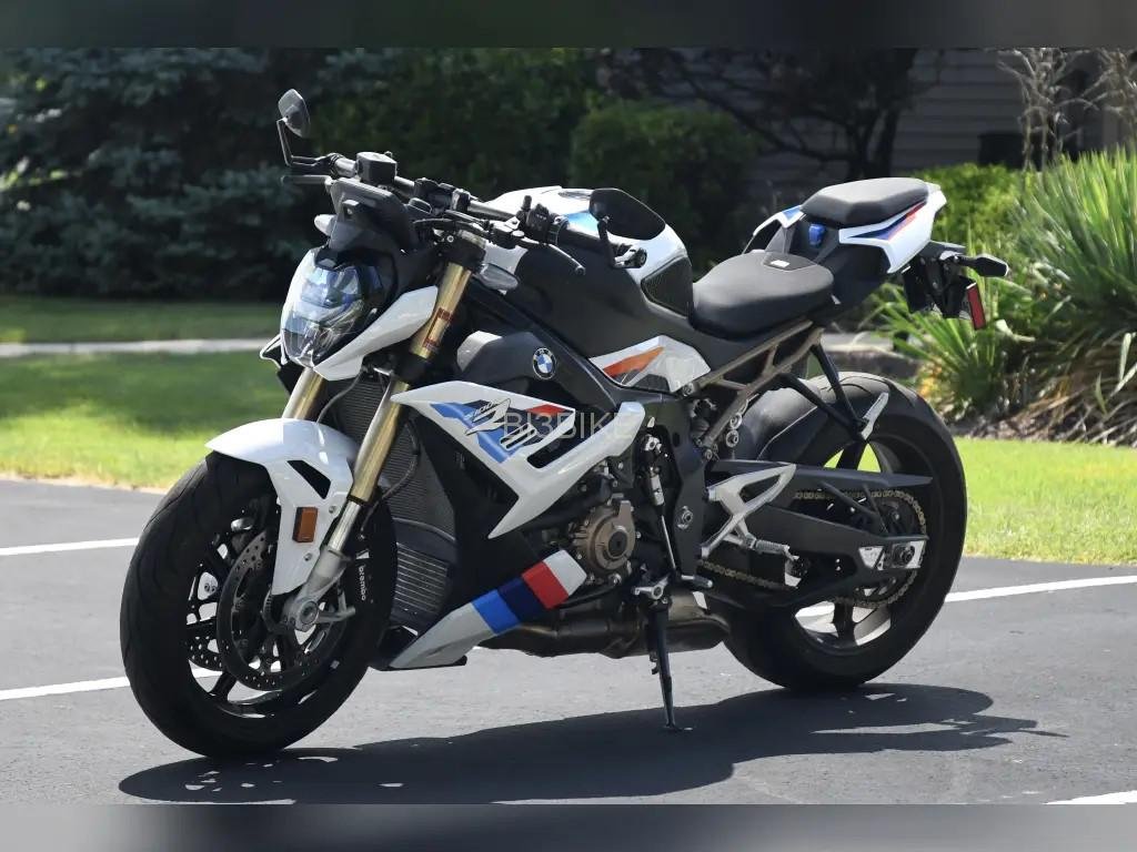 2022 BMW Sport bike