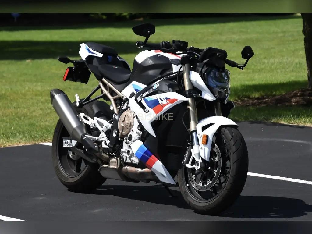 2022 BMW Sport bike