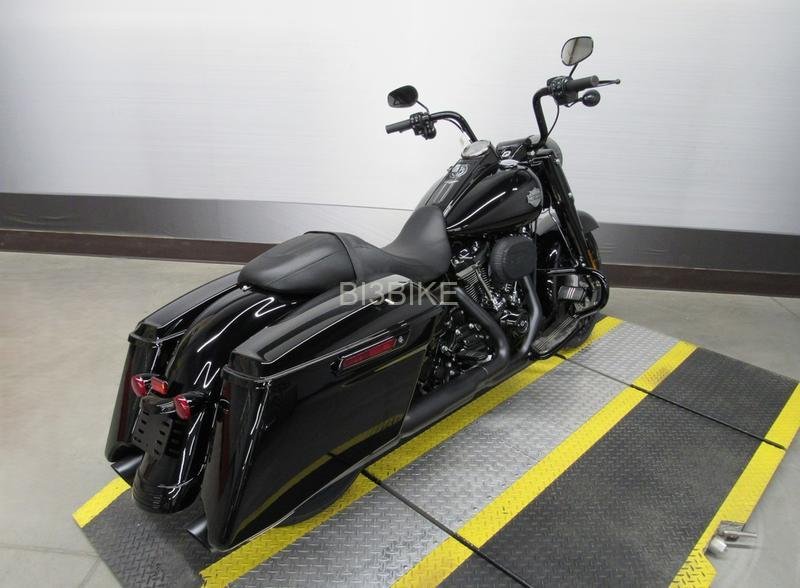2025 Harley Davidson Street Bob available