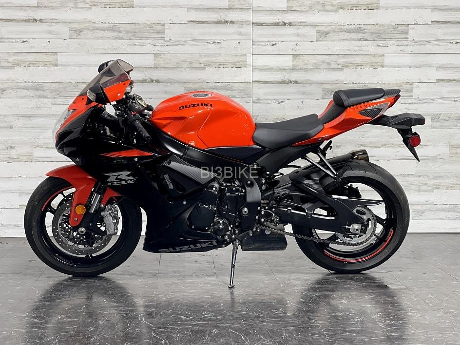 2022 Suzuki GSX R600 available