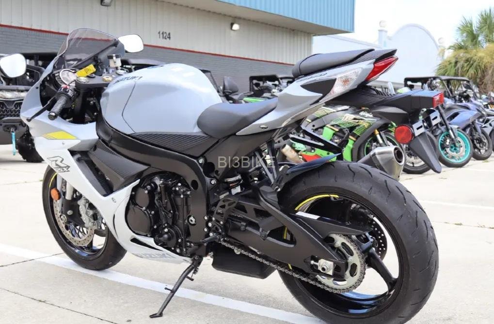 2022 suzuki GSXR