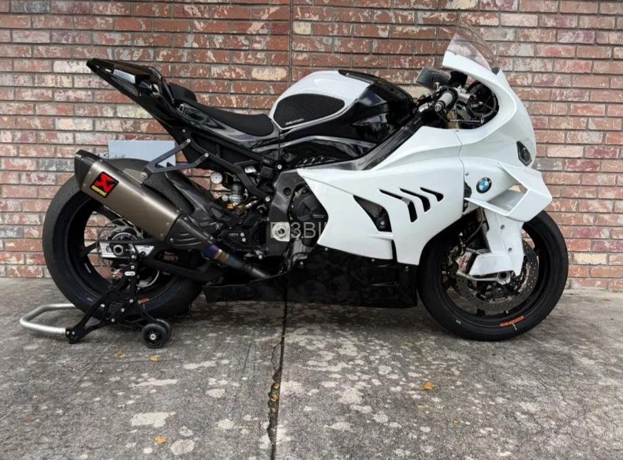 2022 BMW s1000rr