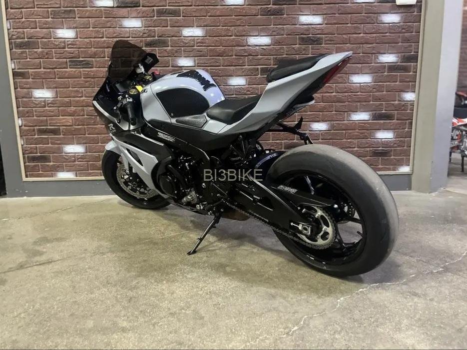 2022 suzuki GSXR 1000rr