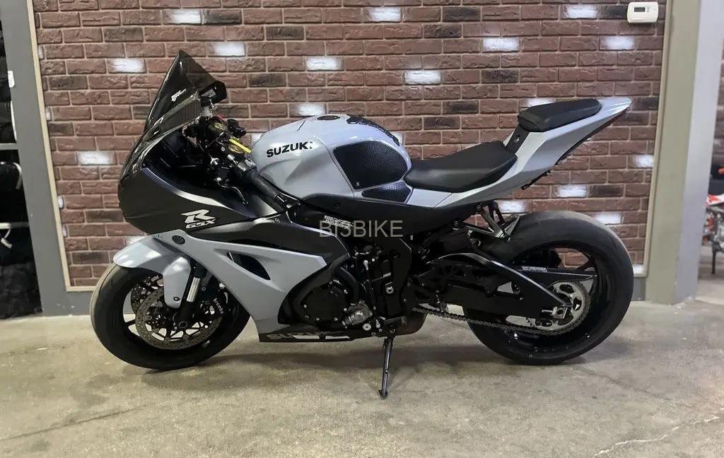 2022 suzuki GSXR 1000rr