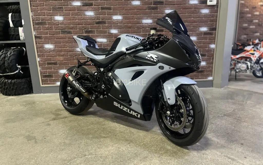 2022 suzuki GSXR 1000rr