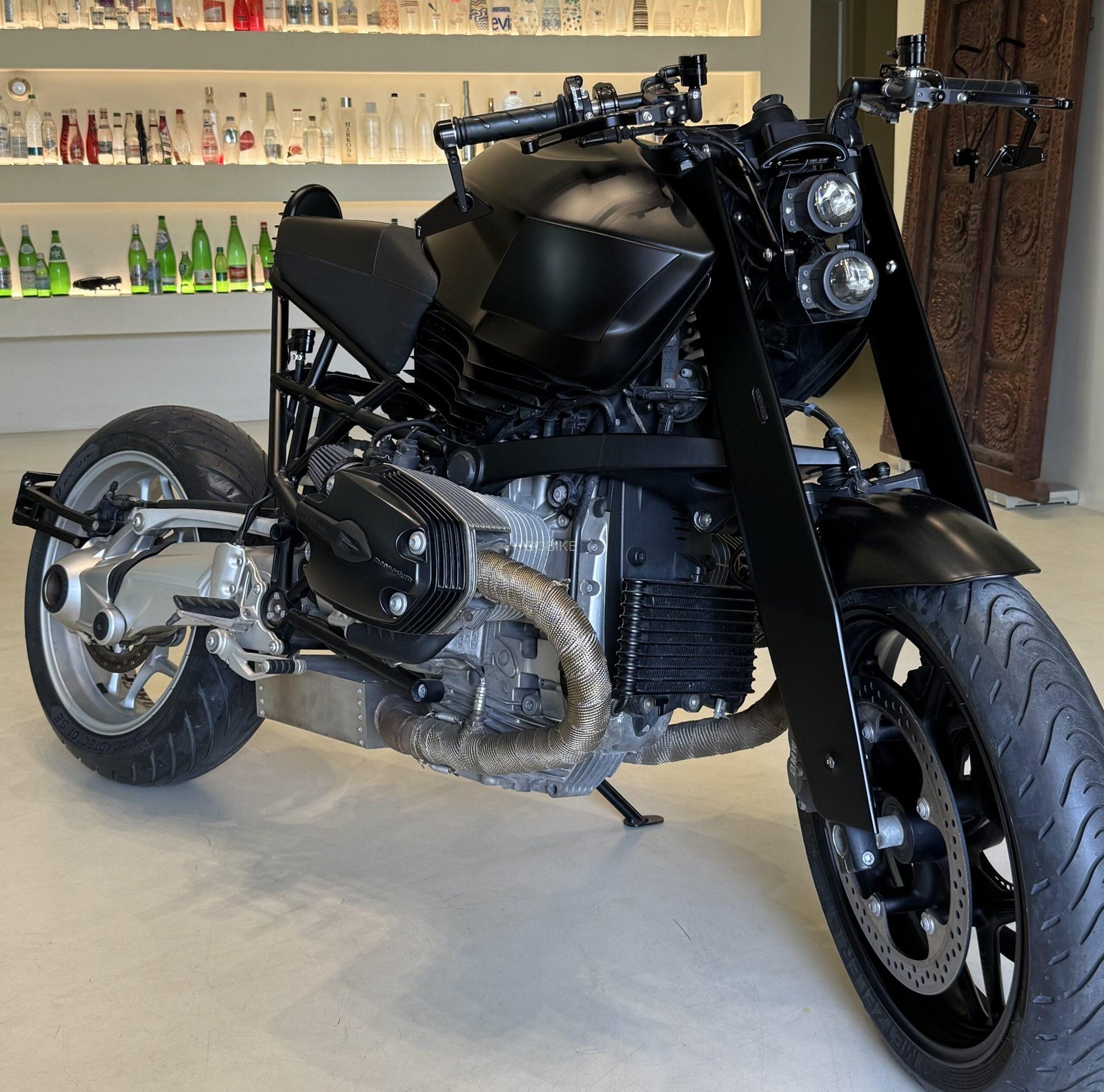 Brat BMW R1200 R (2007) โ customized in Italy