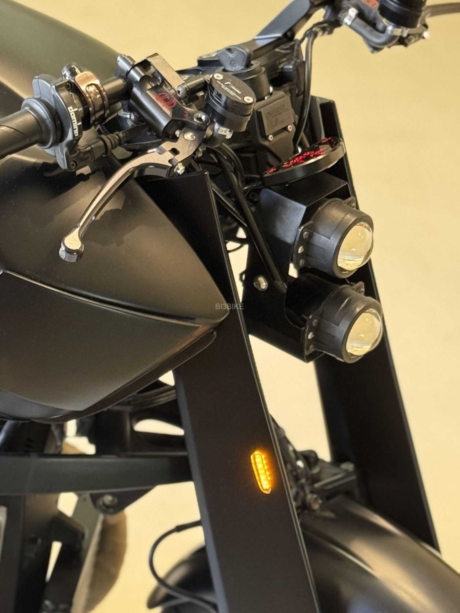 Brat BMW R1200 R (2007) โ customized in Italy