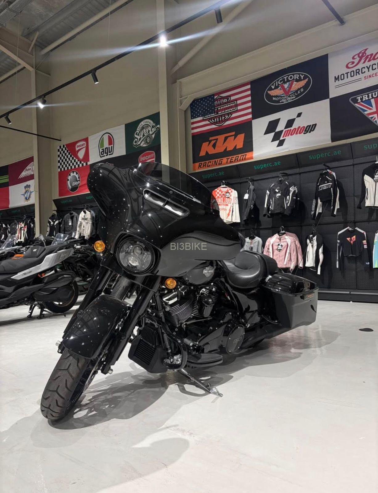 Street Glide Special (FLHXS1870)