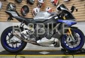 دراجات نارية YAMAHA R1M 2017