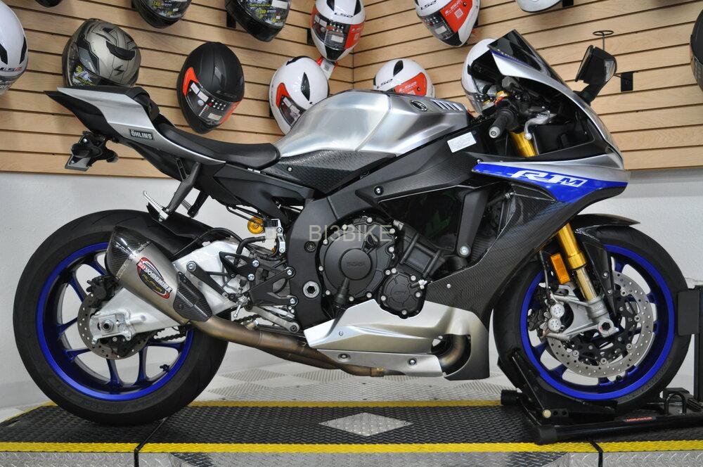 دراجات نارية YAMAHA R1M 2017