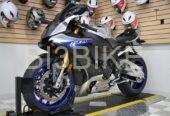 دراجات نارية YAMAHA R1M 2017