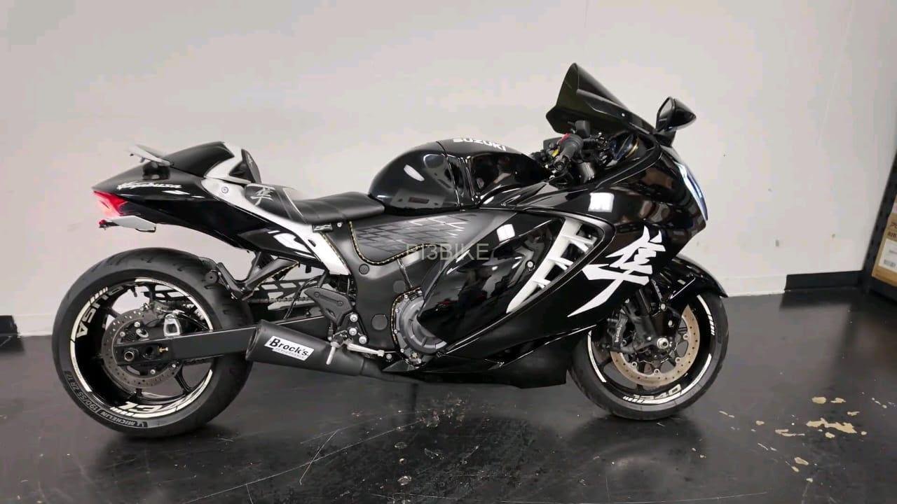 2025 Suzuki Hayabusa 1340 with low miles